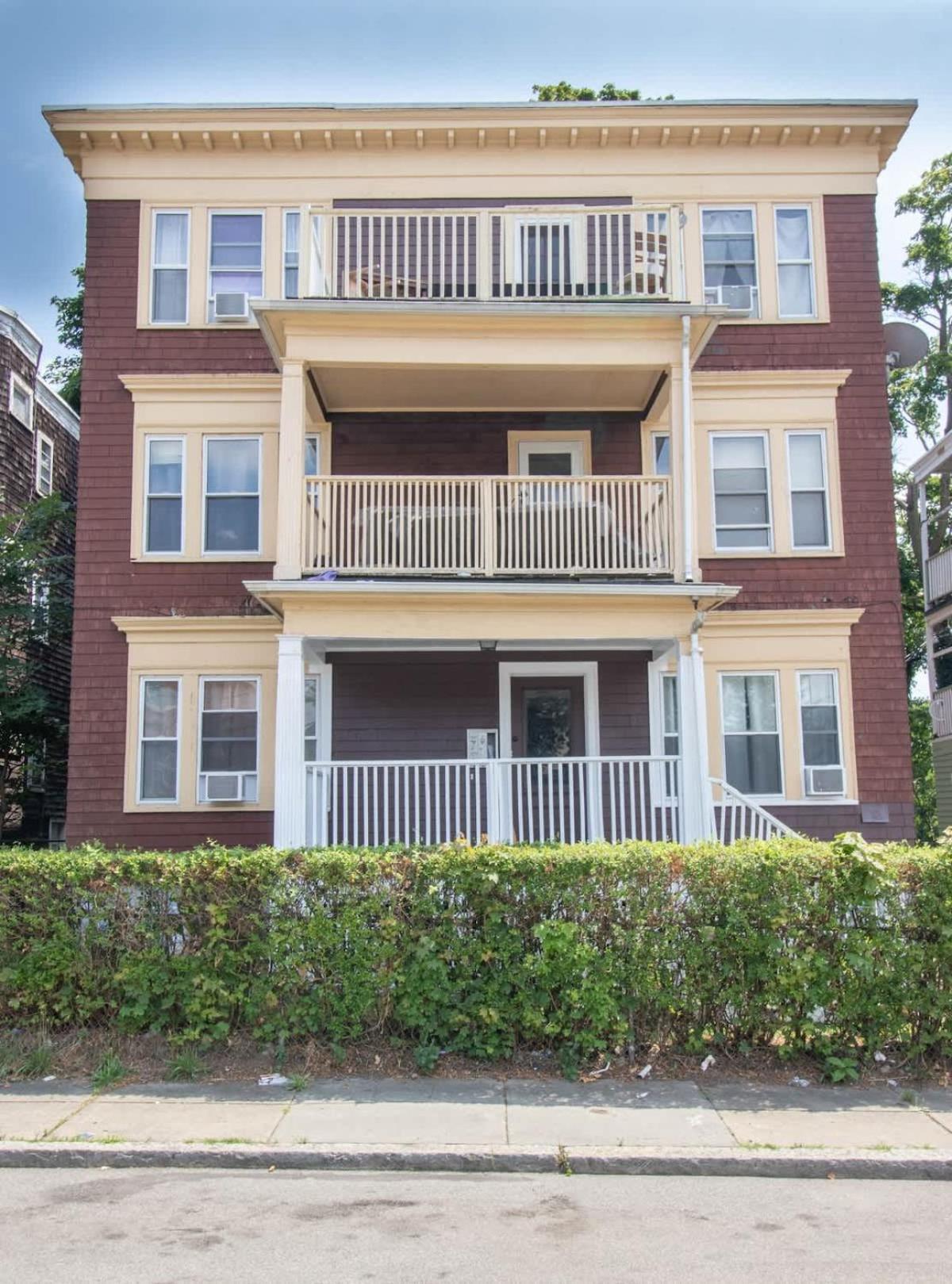 Comfortable And 3 Bed