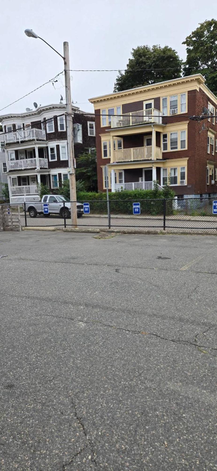 Comfortable And 3 Bed * Boston